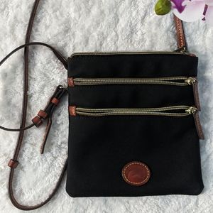 Dooney & Bourke Crossbody Bag. Triple Zip.